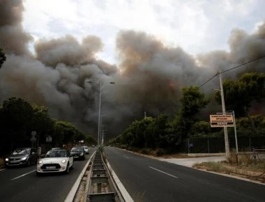 Δείτε πού μπορούν να απευθύνονται για βοήθεια οι πληγέντες τώρα